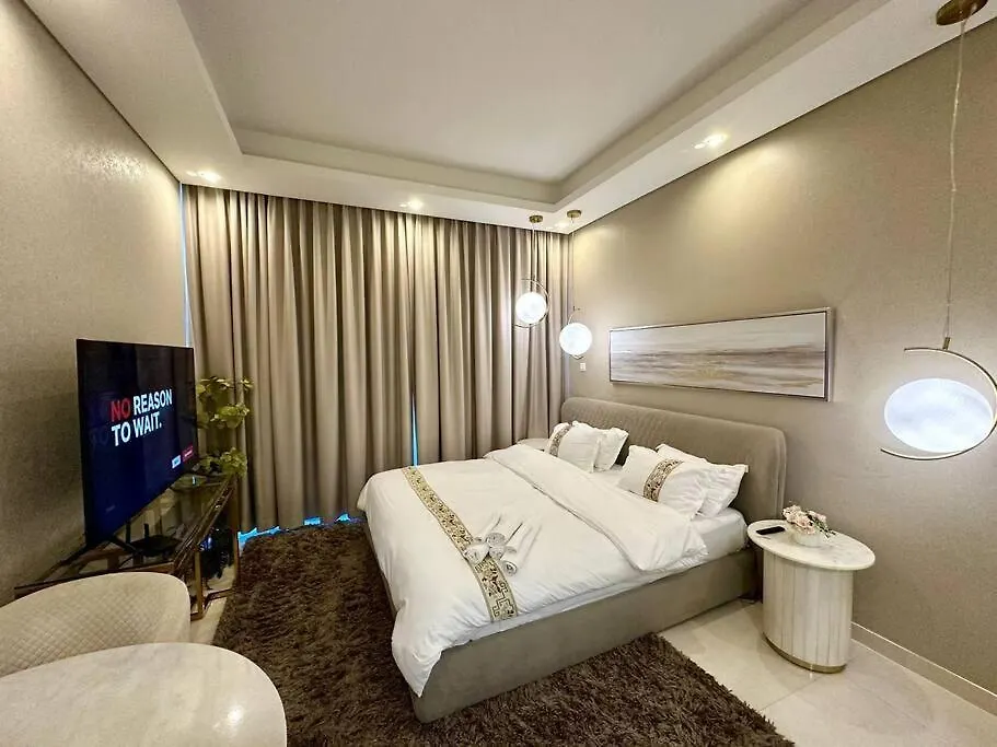 Modern Furnished Studio With Canal View , High Floor Dubai